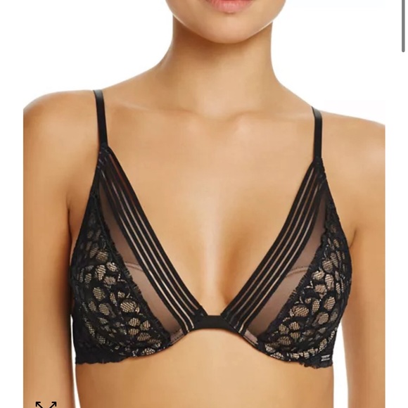 Calvin Klein Other - Calvin Klein "Vixen" molded lace Plunge Bra 36C